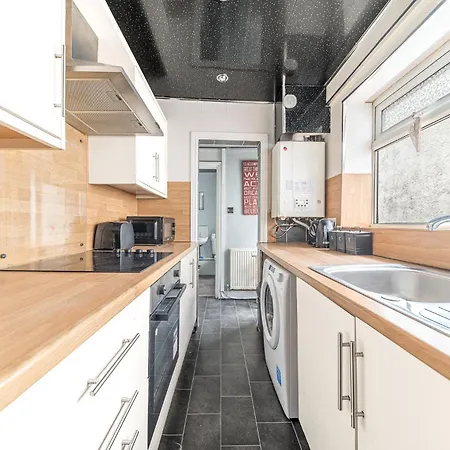 House- 3 Bedrooms